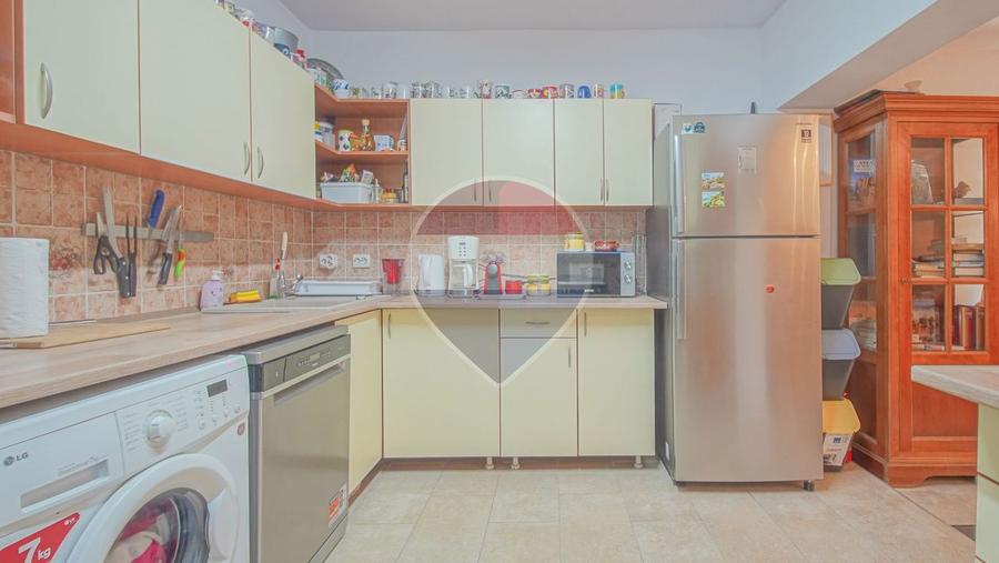 Comision 0%! Vila Patricia, pensiune Breaza | teren tenis | ciubăr