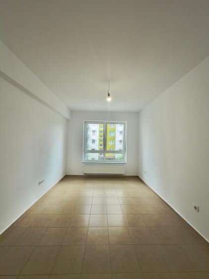 Apartament cu 2 camere de vanzare in Avantgarden Bartolomeu,nemobilat,et 3/8