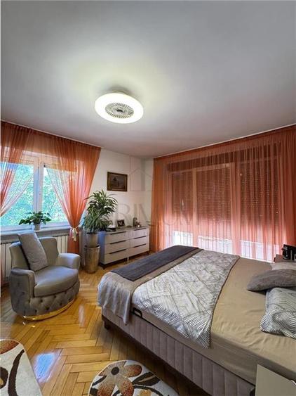 MEDICINA - 2 CAMERE - CENTRALA PROPRIE - RENOVAT COMPLET - PARCARE