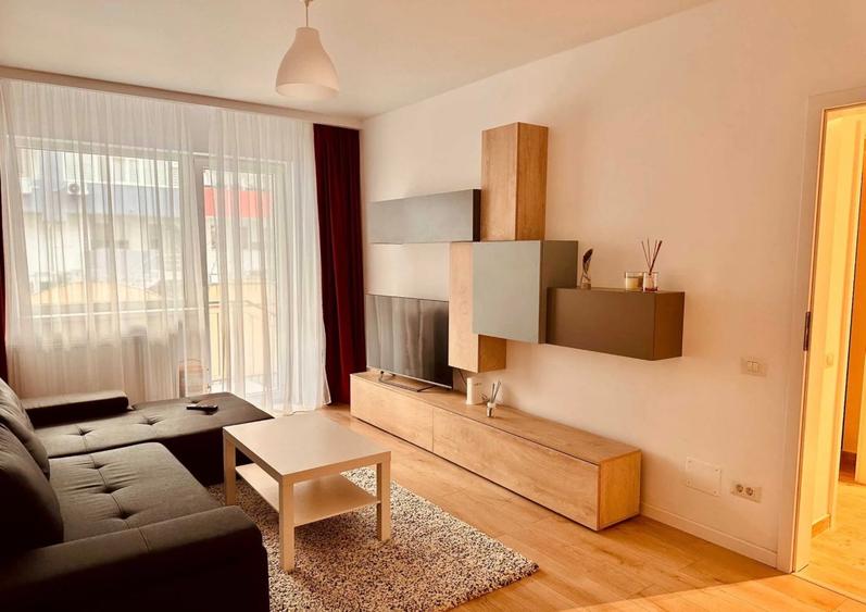Inchiriere 2 camere cu curte proprie | loc de parcare