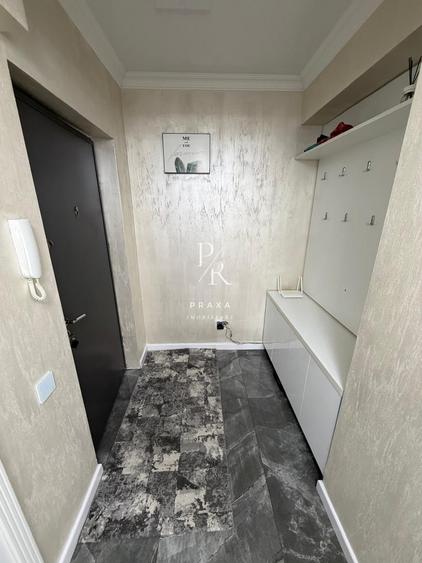 Apartament Lux 3 camere cu gradina si parcare!