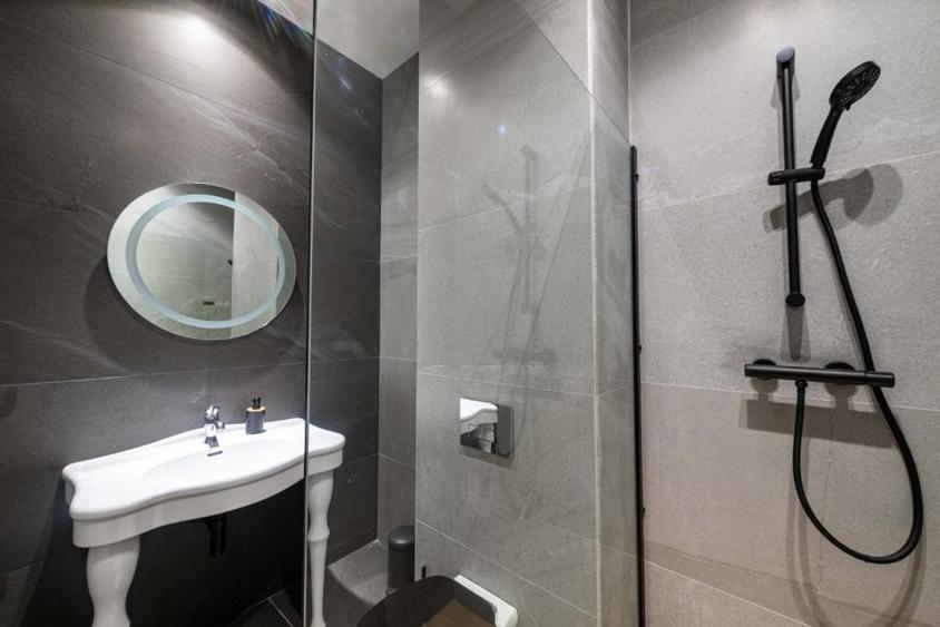 Penthouse 400mp-Domenii | View spectaculos