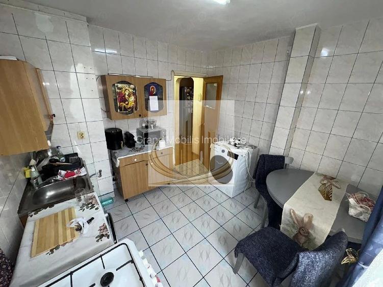 Apartament cu 2 camere decomandat
