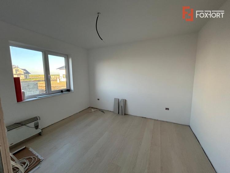 Casa Giarmata la gri cu toate utilitatile - ID V5615