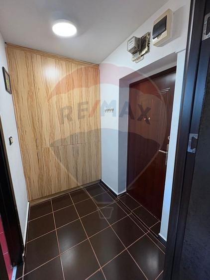 Apartament cu 1 camera de închiriat în zona Vlaicu