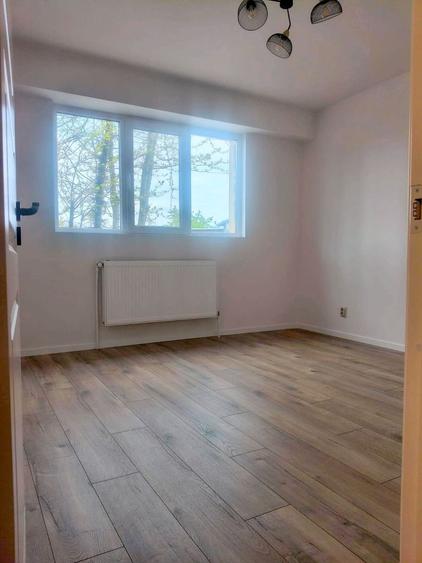 De vanzare apartament cu 2 camere, port, parter, 75.000 euro