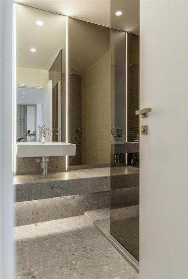 Apartament de 2 camere de închiriat — Aviatiei Tower cu loc de parcare inclus