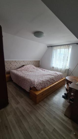 Casă de vânzare – 2 corpuri, teren 1000 mp, Lancrăm, județul Alba