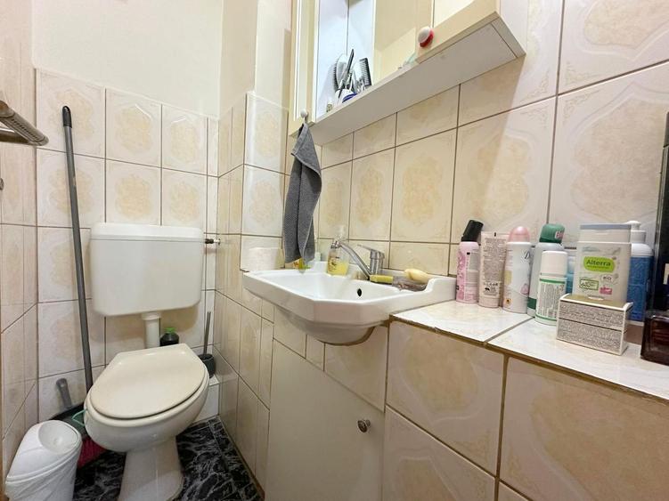 Apartament 3 camere, zona Lipovei