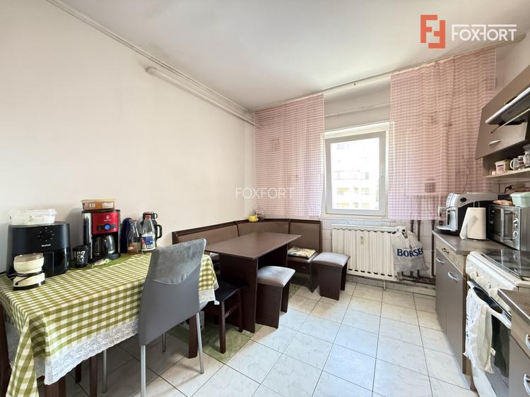 COMISION 0% - Apartament cu 4 camere, 79 mp utili, de vanzare in zona Lipovei - 26