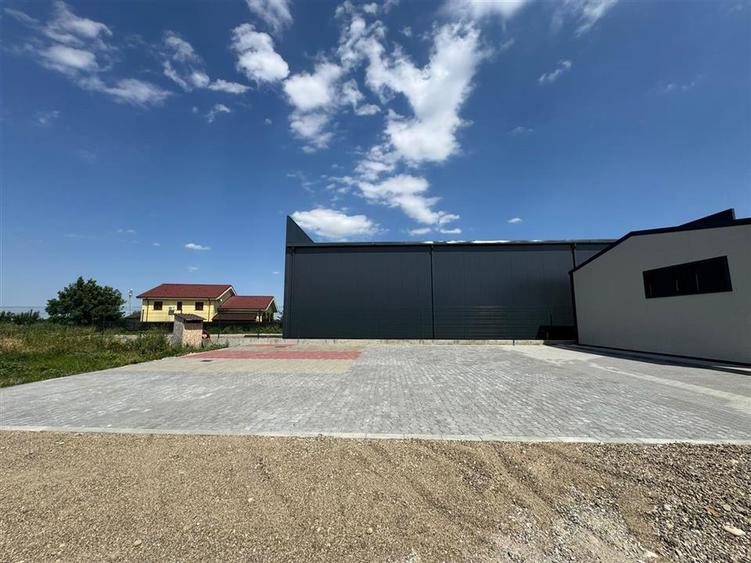 Hala de inchiriat, STRADAL-zona b-dul Brailei-Aqua Land ,388 mp utili, comision