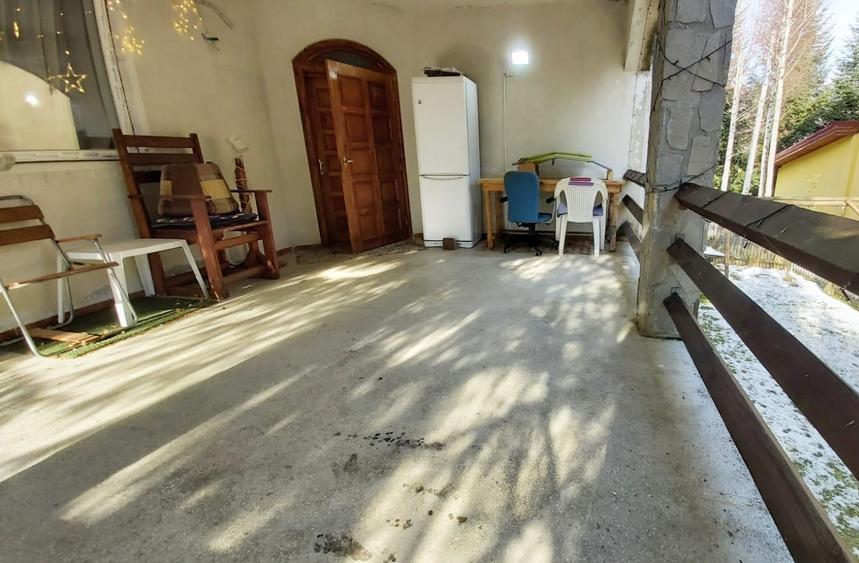 Vanzare casa mare la munte langa padure Cheia judetul Prahova locatie excelenta