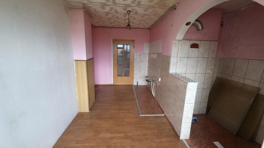 Apartament 4 camere 83.4 mp str.Victoriei, bl.114 Alba Iulia
