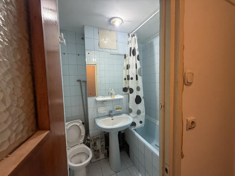 Apartament 2 Camere Lujerului 5 min Metrou etaj intermediar Investitie