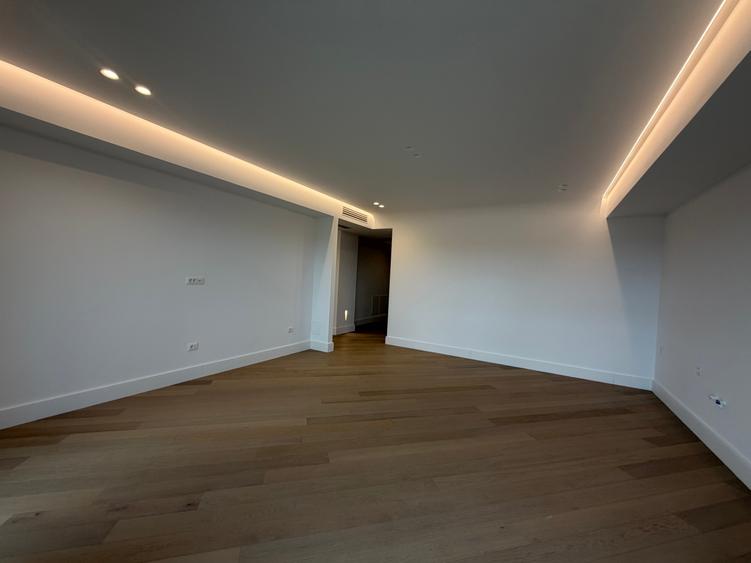 Apartament în Cortina 126,parcare inclusă,terasă 40mp