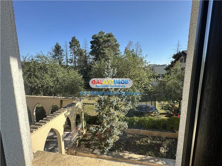 Vila stil florentin pe malul lacului,teren4500mp iesire la lac de 17ml