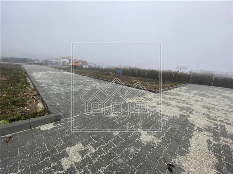 Hala industriala 270 mpu, teren 3000 mp + 2 autorizatii de constructie