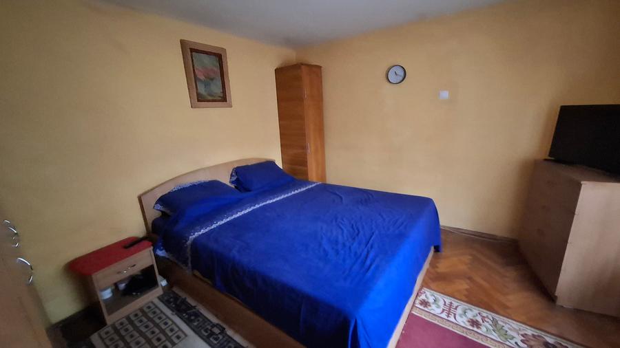 KM 5 - casa 4 cam + teren 686 mp (constructie renovabila)