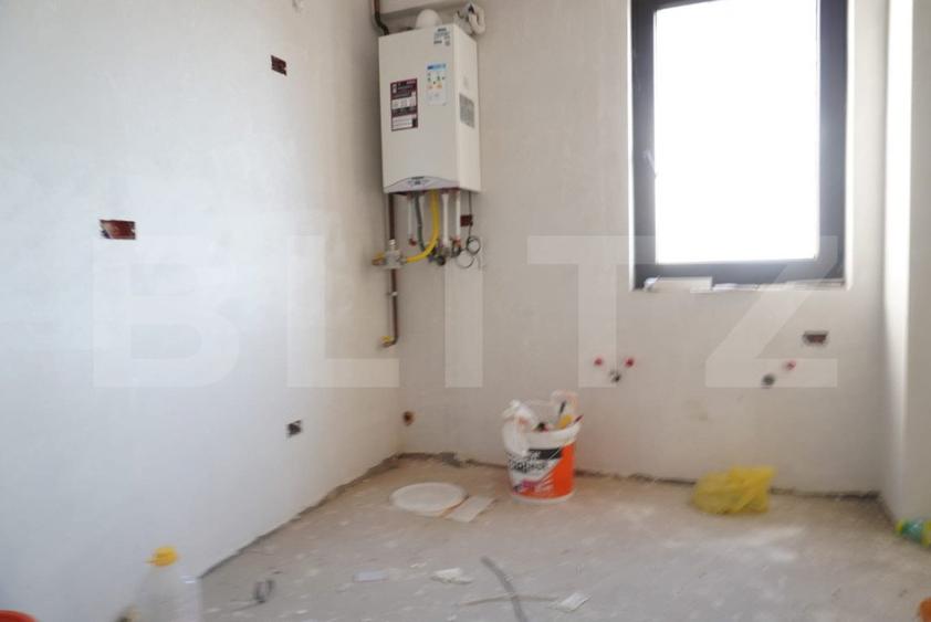 Apartament 3 camere, bloc nou, 67mp, semifinisat, zona Centrala