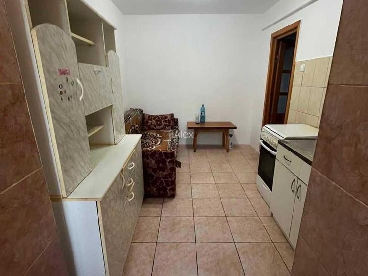 Apartament 2 camere, semidecomandat, loc. Falticeni - 3