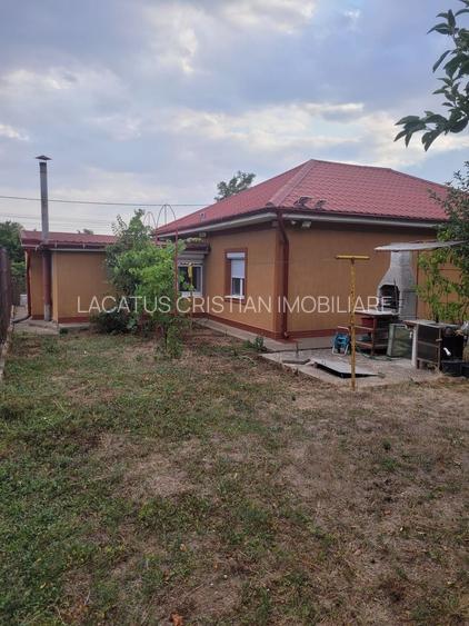 CASA SUPERBA 4 CAMERE ZONA VALU LUI TRAIAN 933MP - 32
