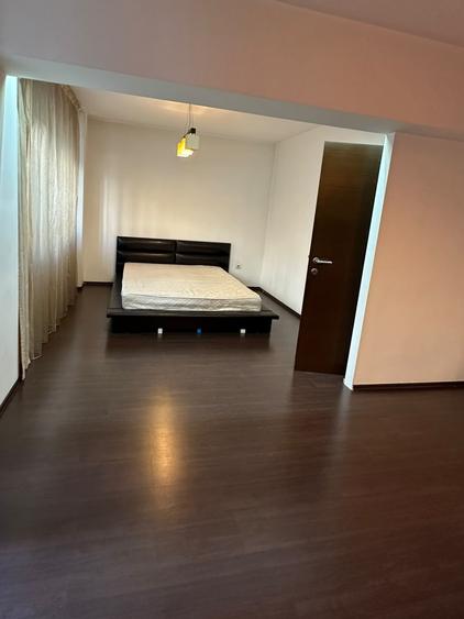 Dristor - Metrou 3 Min - 3 Camere - Etaj 3 - Disponibilitate Imediata