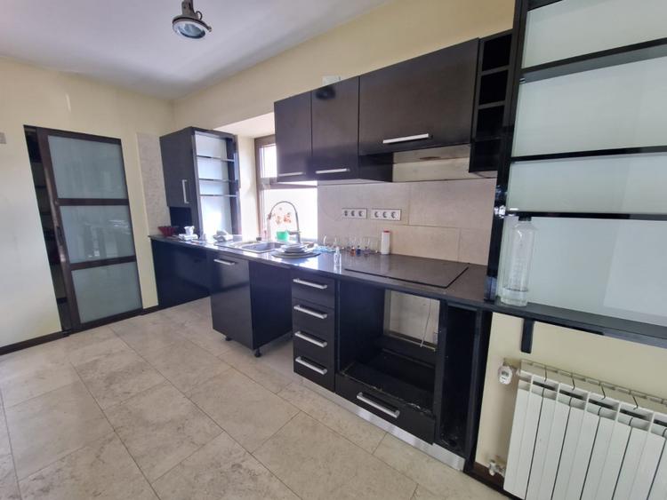 Apartament 3 cam, transformat in 4 camere, Piata Victoriei