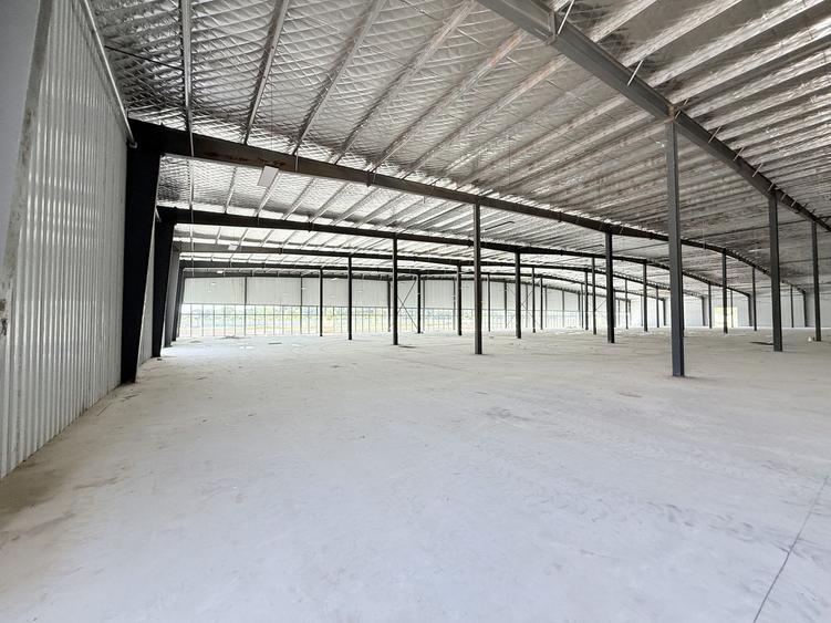 Centru Comercial 16000 mp hale depozitare productie logistica