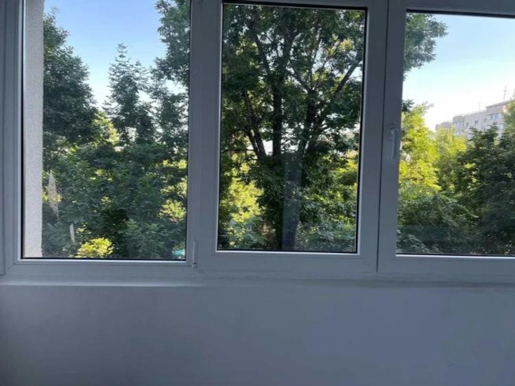 Apartament 2 camere BABA NOVAC metrou Dristor DECOMANDAT,MOBILAT,UTILAT,STRADAL