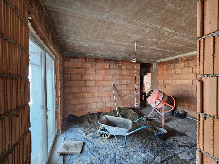 Apartamente, 3 cam, 2 băi, 2 parcări, et. 1 și P, curte generoasă, Moșnița Veche