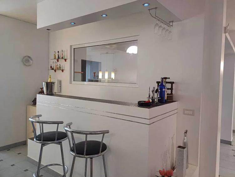 Casă Individuală 360MP util și 1000mp teren! Piscina EOS-Rediu!