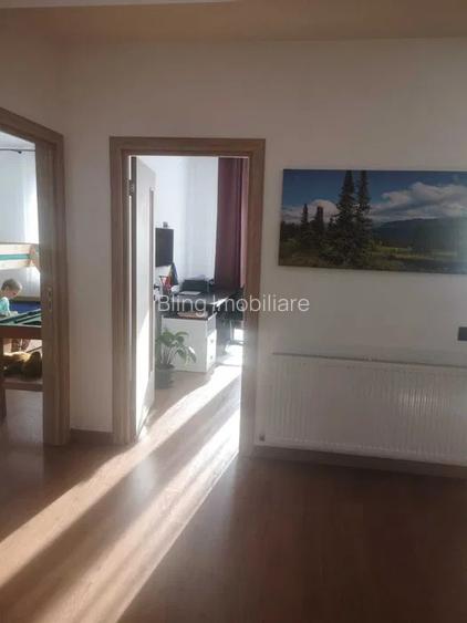 Apartament cu 3 camere, 62 mp, balcon, zona Terra - 4