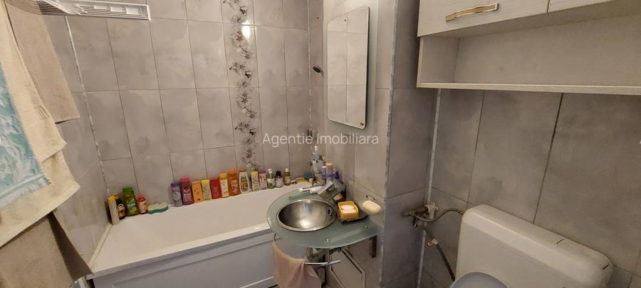2 camere decomandat -Etaj 3 -Centrala -Renovat - 8