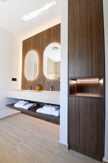 Vila premium cu 4 camere in ansamblu premium, cu piscina, in Corbeanca