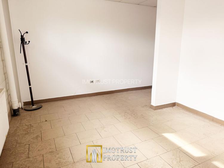 Birou de închiriat – 35 mp, parter, incintă industrială - 5
