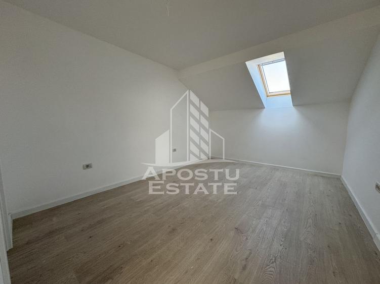 Penthouse cu scara interioara deosebita, 3 camere si 2 bai langa Lidl.