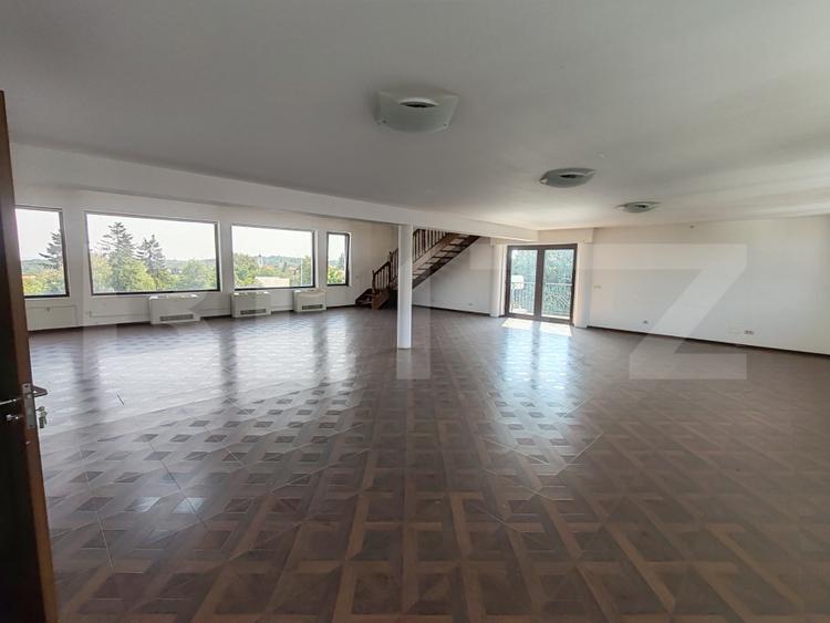 Penthouse în zona Centrală – 240 mp, priveliște panoramică