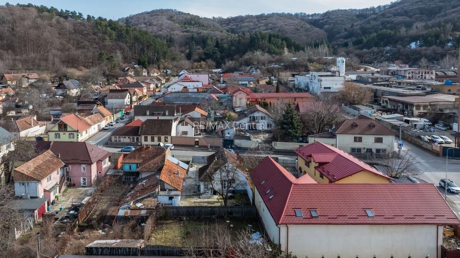 Casă cu două corpuri+teren 230 mp De Vanzare, Strada Carierei, Brașov - 3