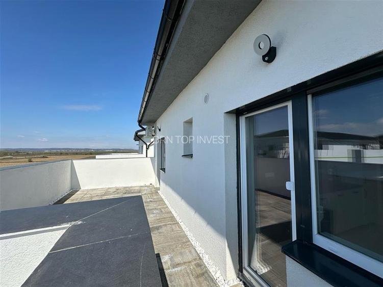 Penthouse elegant cu 2 terese zona complexul rezidential Deventer
