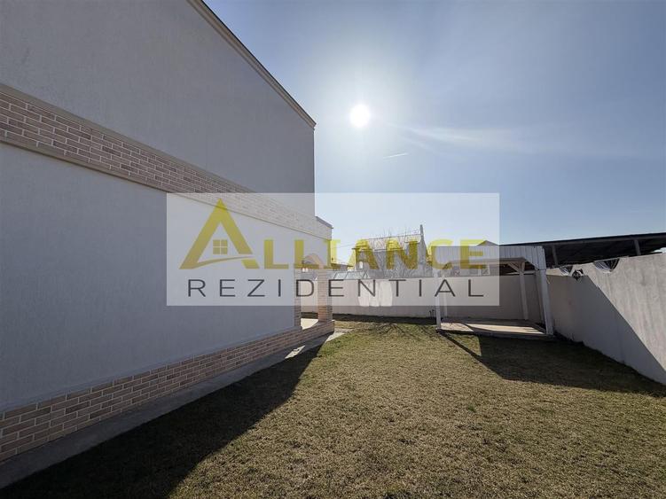 Vila moderna cu arhitectura deosebita gata sa devina acasa