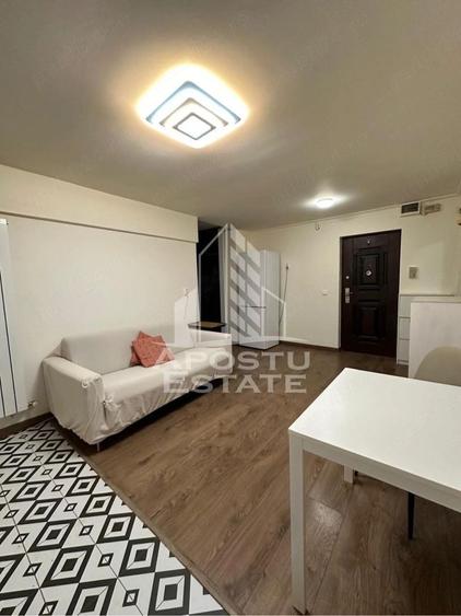 Apartament modern de închiriat
