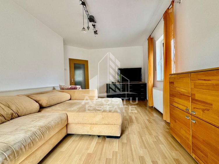 Casa de inchiriat cu 8 apartamente, ideal pentru firme. Zona Centrala