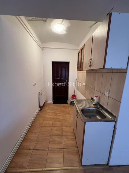 DE ÎNCHIRIAT – APARTAMENT 2 CAMERE LA CASĂ | ULTRA-CENTRAL, SIBIU - 9