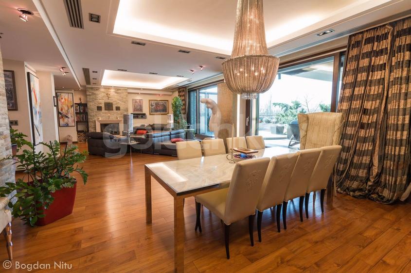 Penthouse unic cu 7 camere,4 bai | vedere panoramica catre parc