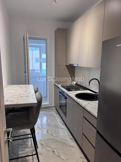 Garsoniera de inchiriat –Dotari: - TV lux plus loc de parcare - 4