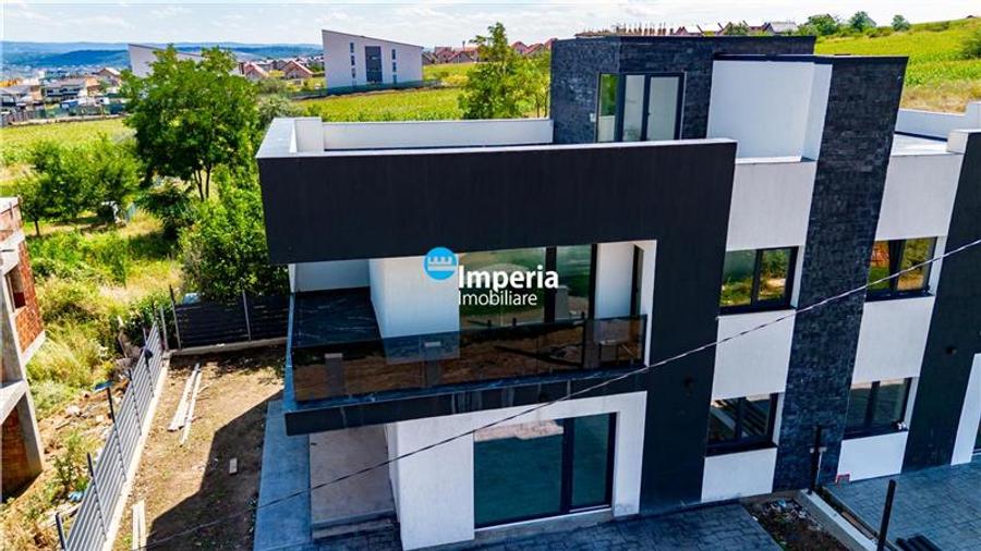 Duplex modern cu 3 dormitoare, 2 bai și terasa panoramica,Rediu Iasi