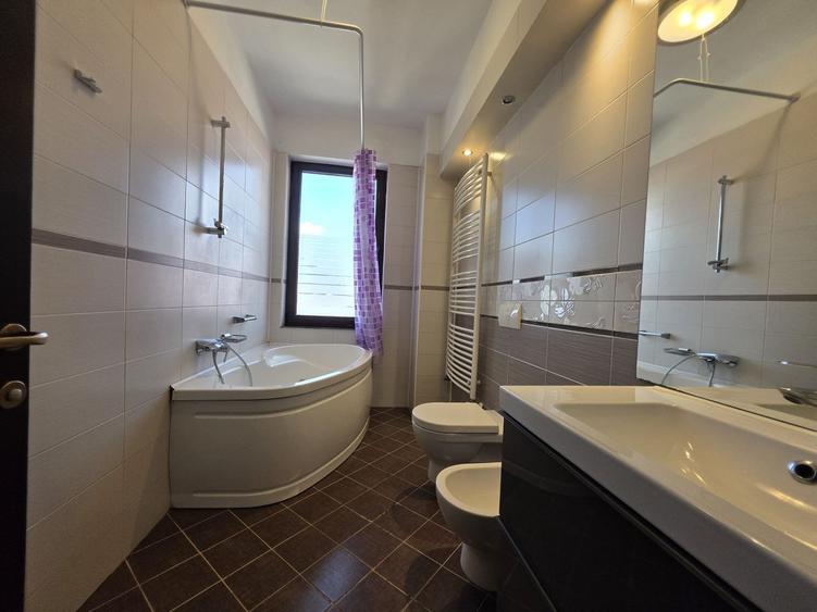 Apartament 3 camere Iancu Nicolae cu doua locuri parcare!