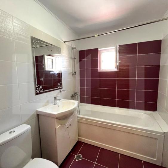 Apartament de 3 camere, 62 mp decomandat - Zona Piata Mare