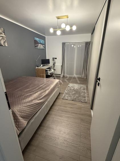 Apartament 3 camere, etaj intermediar – Florești.