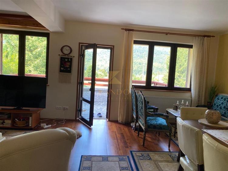 Dimineti cu munti la fereastra – proprietate unica